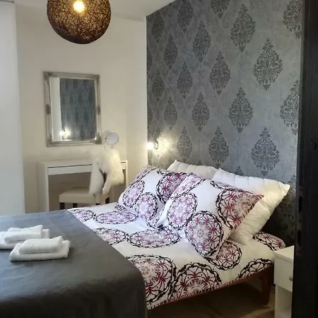 Ester Apartman *